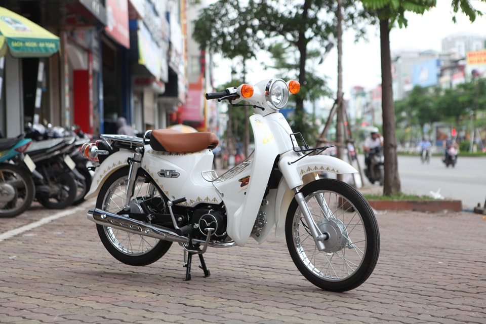 xe máy 50cc cub 81 espero màu sắc bắt mắt 