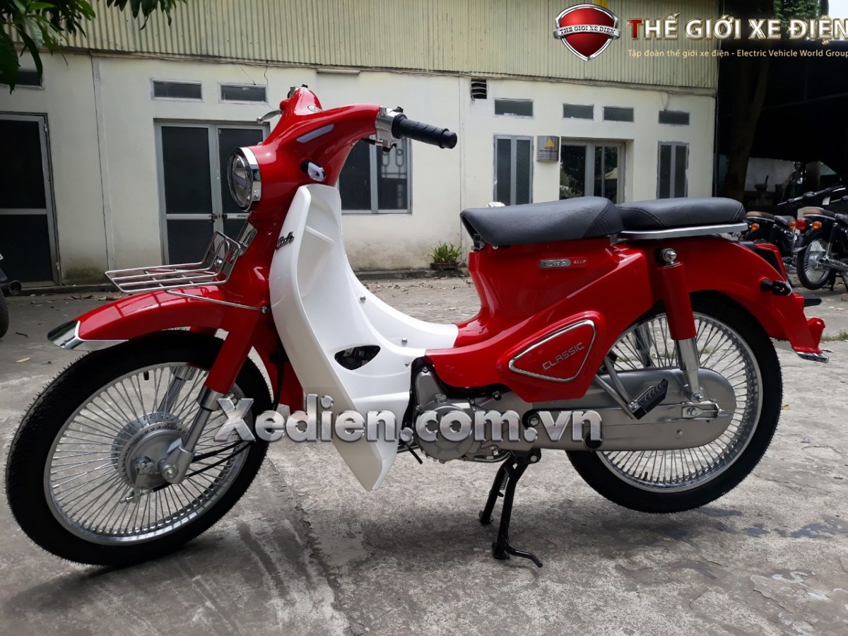 Honda Cub C70 hét giá gần 100 triệu đồng ở Hà Nội